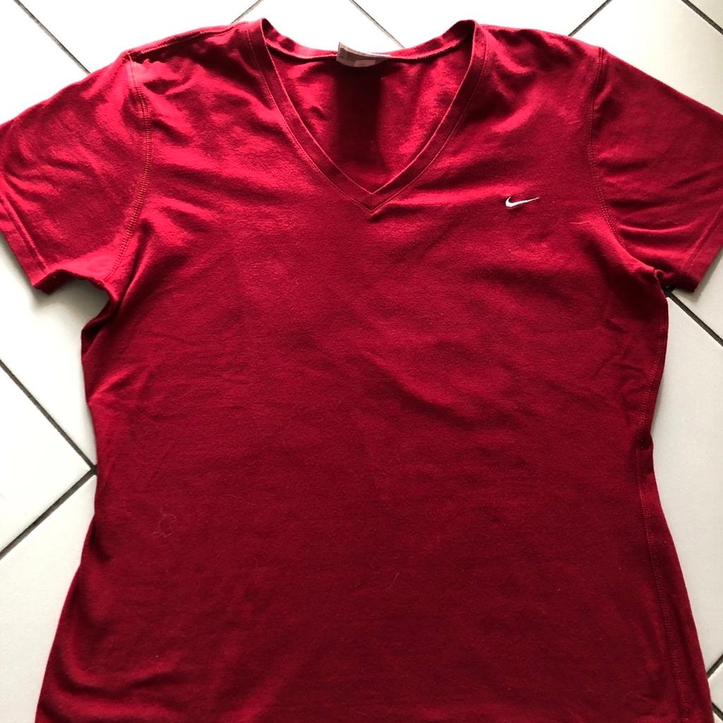 T-Shirt Größe L von NIKE