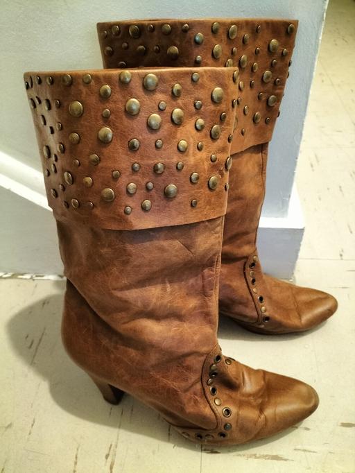 Buy & Sell Central London Pimlico - Central London - Photos for Ladies Stud, Leather Boots