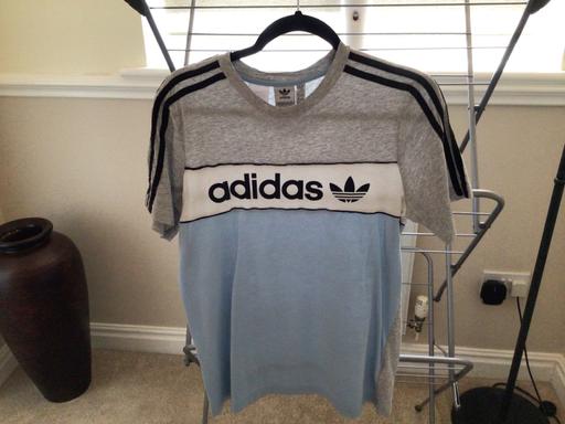 Buy & Sell West Midlands Dudley - Photos for Adiddas tee shirt