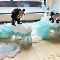 Eiswelt inklusive Figuren