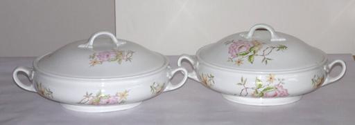 Buy & Sell Cornwall Bugle - Cornwall - Photos for 2 LARGE LOVELY CHINA SERVING DISHES