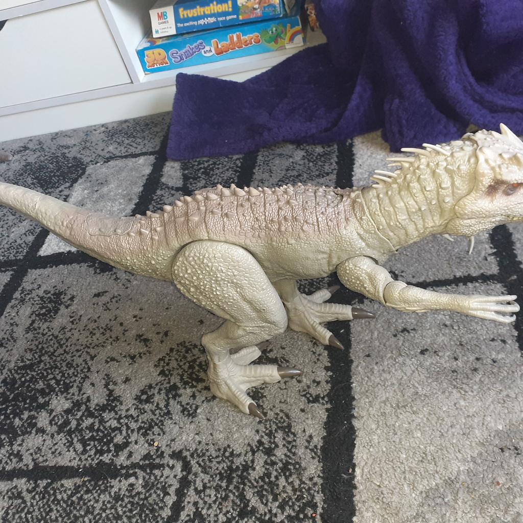 Jurassic World Destroy & Devour Indominus Rex in SR7 Murton für £ 15,00 ...