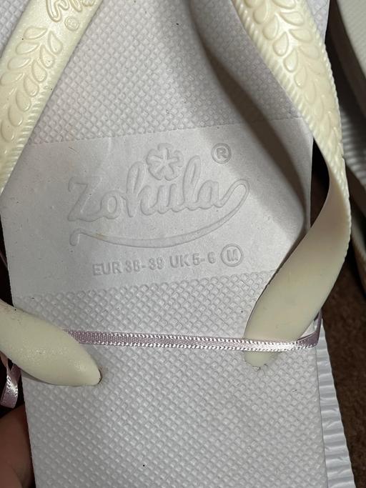 Buy & Sell East London Forest Gate - East London - Photos for Zohula White Flip Flops