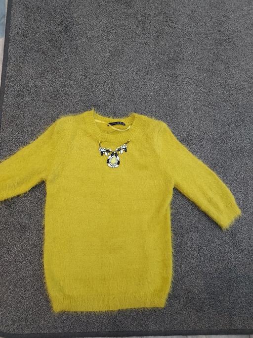 Buy & Sell Merseyside Knowsley - Photos for gorgeous fluffy jumper with attached knecklac