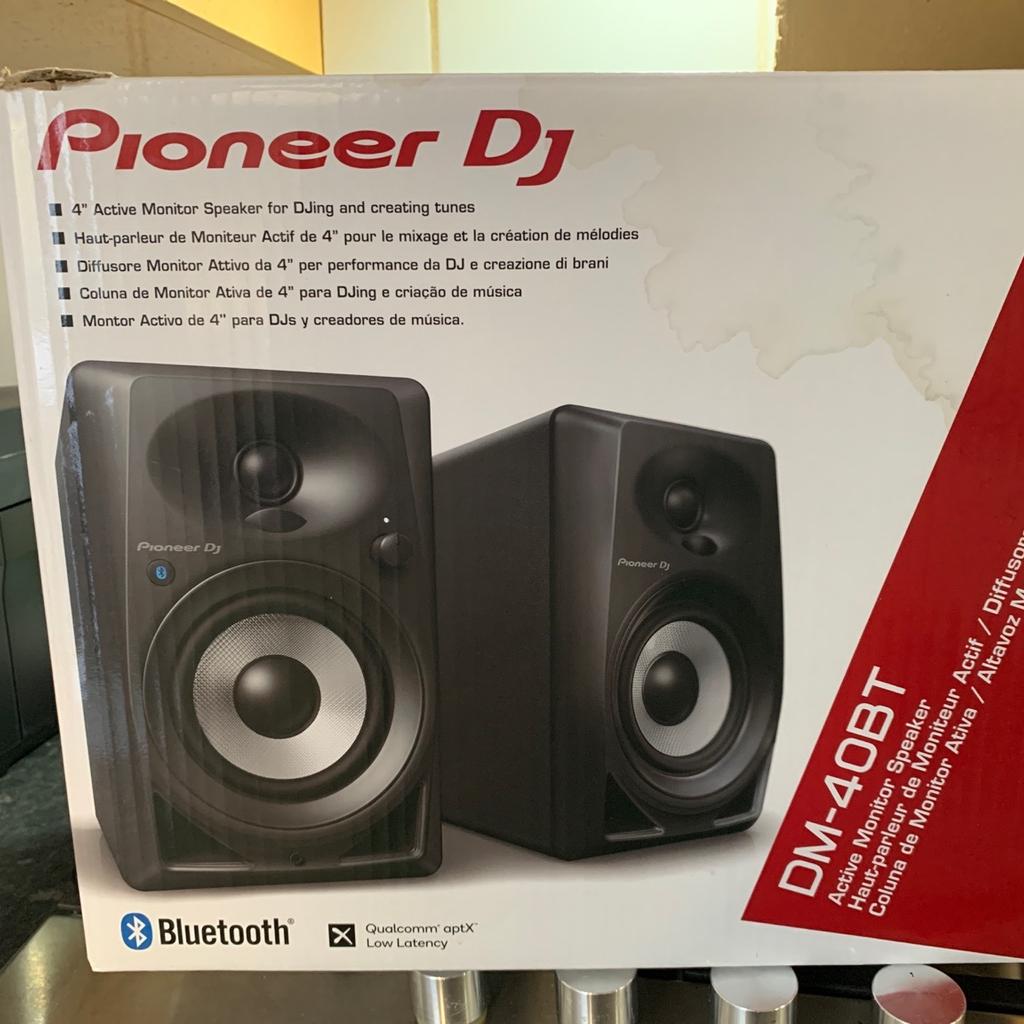 Pioneer dj speakers in E17 London for £60.00 for sale Shpock
