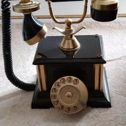 Original (not a copy) 1943 Italian telephone in full working order (BT plug fitted)

The phone is heavy

Purchased from Wentworth Antiques a few years ago.

In great condition.