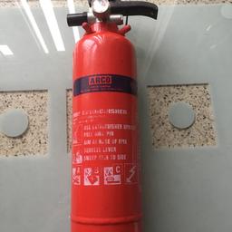 Unused 1kg powder fire extinguisher,for home/car/caravan & car,comes with wall bracket…