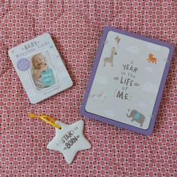 Baby 1st photo frame, star decoration and milestone cards.
Never been used, apart from a few used cards from milestone pack.
All like brand new 
Collection only!!