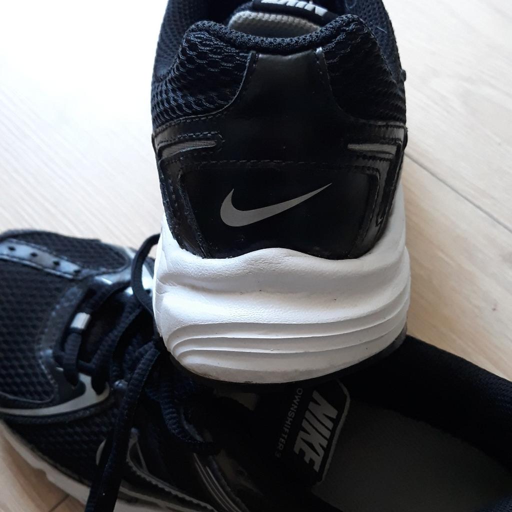 Nike Turnschuhe Damen
gr 38
hab sie ein paar mal zum laufen verwendet . Da ich sie nicht mehr brauche werden sie verkauft.
Gebraucht aber guter Zustand
Abholung in Klagenfurt
Versand trägt der Käufer

Keine Garantie und Rücknahme da Privatverkauf