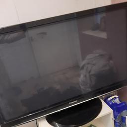 50inch tv with remote works perfect only selling cause I had another one