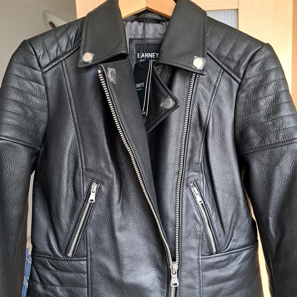 Ladies quality leather asymmetric biker jacket. Beautiful soft leather.
Brand new. Never worn. Tags & protective film attached. Size 10. Collection DA15
Bargain price