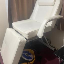 Beauty bed /Massage Salon Bed in very good condition selling £60 selling because moving home and there is not space for it and collection only 