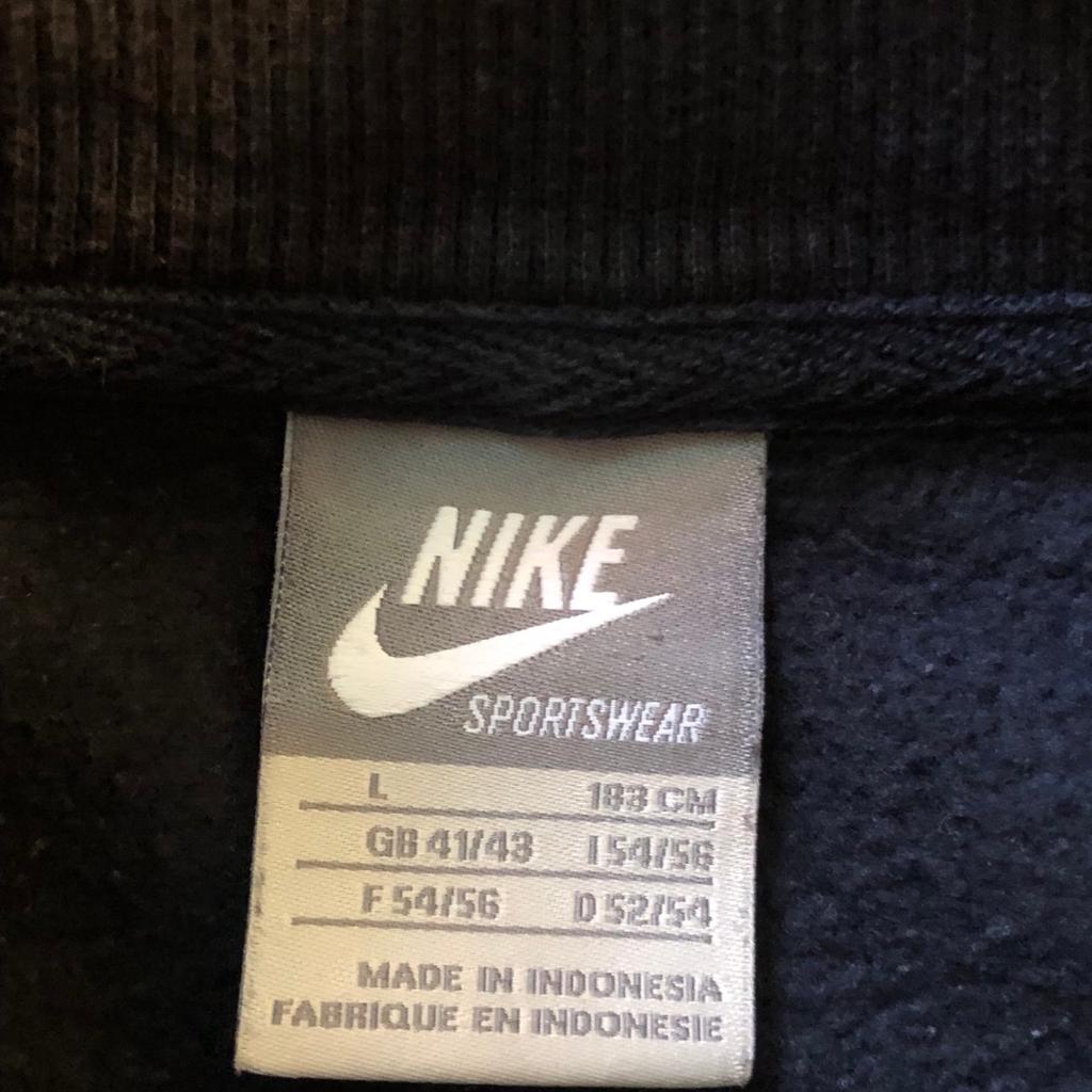 Vintage Nike
Zipper Jacket

Size: L
Width 57 - Length arm 54 - Length 69 cm
Color: Dark Grey
Condition: Great Condition, just small stains, see attached pics

All these garments are Vintage, therefore they may have marks, stains or tears, so no returns or exchanges are possible

#nikeziphoodie #nikepullover #nikevintagepullover #nikesweater #nikevintagesweater #nikevintagejumper #nikejumper #nikevintagesweatshirt #nikesweatshirt #nikeswoosh #nikeinternationalist #nikevintagezipper #nikezipup #nikezipper #nikezipperjacke #nikezip #nikezipperjacket #nikezipjacket #nikezipjacke #nikezippedhoodie #nikezipperhoodie #nikesportjacket #nikepuffer #nikewinterjacke #nikewinter #nikevintagewinterjacke #nikevintagewinterjacket #nikewinterjacket #nikefootball #nikefußball #nike #nikeoriginals #nikewindbreaker #nikelightweight #nikelightjacket #nikelightweightjacket #nikeswoosh #nikerunning #windbreaker #nikesport #nikejacke #nikejacket #niketrainers #nikesportswear #nikeoriginal #niketrack #niket