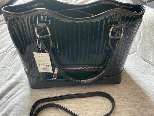 Buy & Sell West London Yeading - West London - Photos for Patent Bag