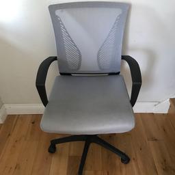 Adjustable Desk Chair Executive Computer Office Chair Ergonomic Swivel Mesh Chair with Comfy Lumbar Support and Arms for Home Light Grey
