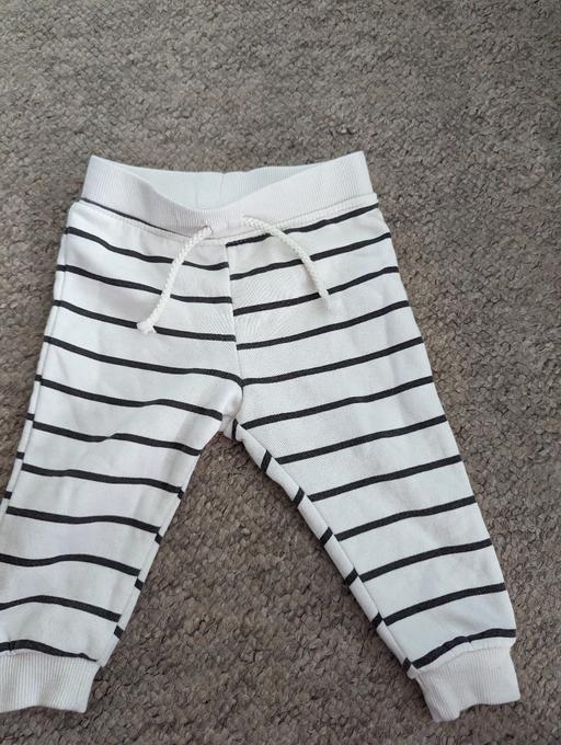 Buy & Sell South West London Norbury - South West London - Photos for 6-9 month tracksuit bottoms