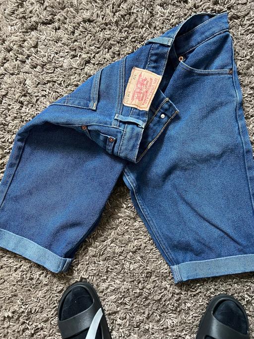 Buy & Sell South East London Mottingham - South East London - Photos for Levi crop jeans