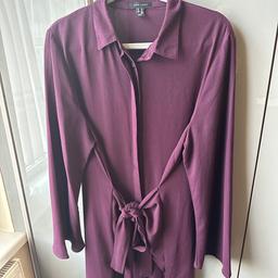 Good condition 
Size 16
From new look