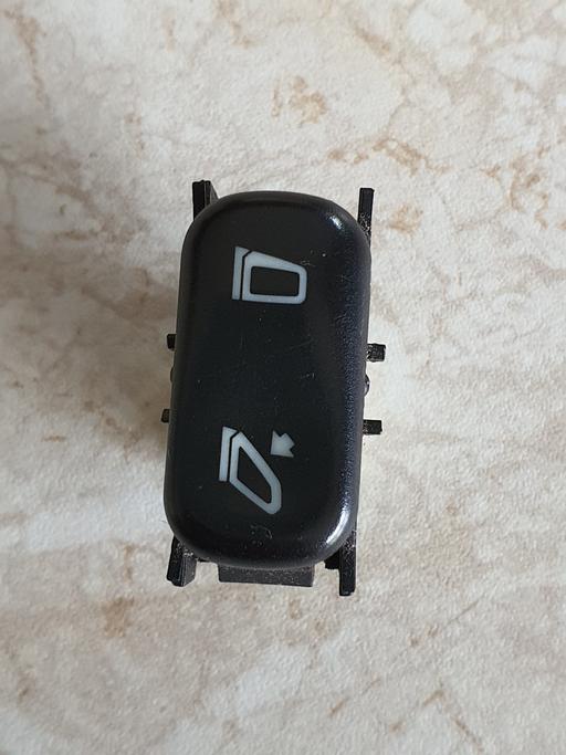 Vehicles Ealing Southall - UB2 - Photos for Mercedes electric folding mirror switch W202