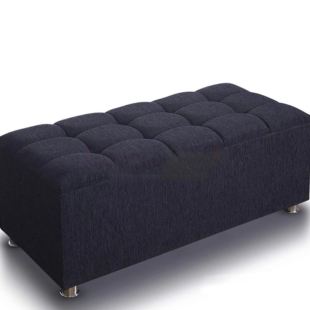 Brand New

OTTOMAN BOX ARE MADE FROM STRONG WOOD ALONG WITH THICK FORM PADDING
CUBED CRYSTAL DIAMANTE DESIGN CHENILLE OTTOMAN STORAGE BOX WITH CHROME FEET
OTTOMAN STORAGE BOX CAN ALSO BE USED AS TOY BOX EXTRA SEATING OR BLANKET BOX TO STORE ANY ITEM.

OTTOMAN BOX SIZE:

WIDTH: 102cm HEIGHT: 42cm DEPTH: 46cm