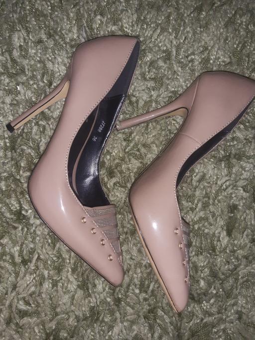 Buy & Sell West Midlands Walsall - Photos for sexy size 3 beige high heel court shoes