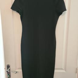 Womens Dorothy Perkins Black Dress size 12.

Only worn a couple of times.

Collect from NG4 Area or weekdays daytime from NG1 Notts city centre. Can post for additional £3 postage.