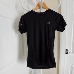 T-Shirt „Karrimor“ RUN With Reflective Stripes

Black Colour

Good Condition

Actual size: cm

Length: 65 cm front

Length: 68 cm back

Length: 42 cm from armpit side

Length sleeves: 26 cm from neck

Volume hand: 32 cm from neck

Volume bust: 85 cm – 90 cm

Volume waist: 85 cm – 90 cm

Volume hips: 85 cm – 90 cm

Size: 12

 100 % Polyester

Made in China

Price £ 9.90