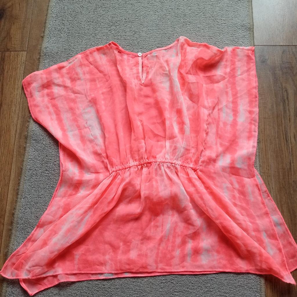From Primark, in really good condition, don't think it was ever worn. Collection only please.