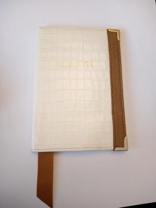 Buy & Sell Shinfield Wokingham - Photos for Passport Cover from Aspinal London