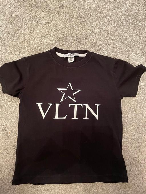 Buy & Sell Cheshire West and Chester Ellesmere Port - CH65 - Photos for Valentino T-shirt