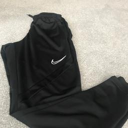 Boys joggers very good hardly been worn