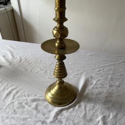 High Quality and Heavy brass Candle Holder/ Candle Sticks. Good condition and Solid brass Vintage.
