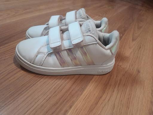Buy & Sell West Midlands Sandwell - Photos for girls infant size 9 Adidas trainers