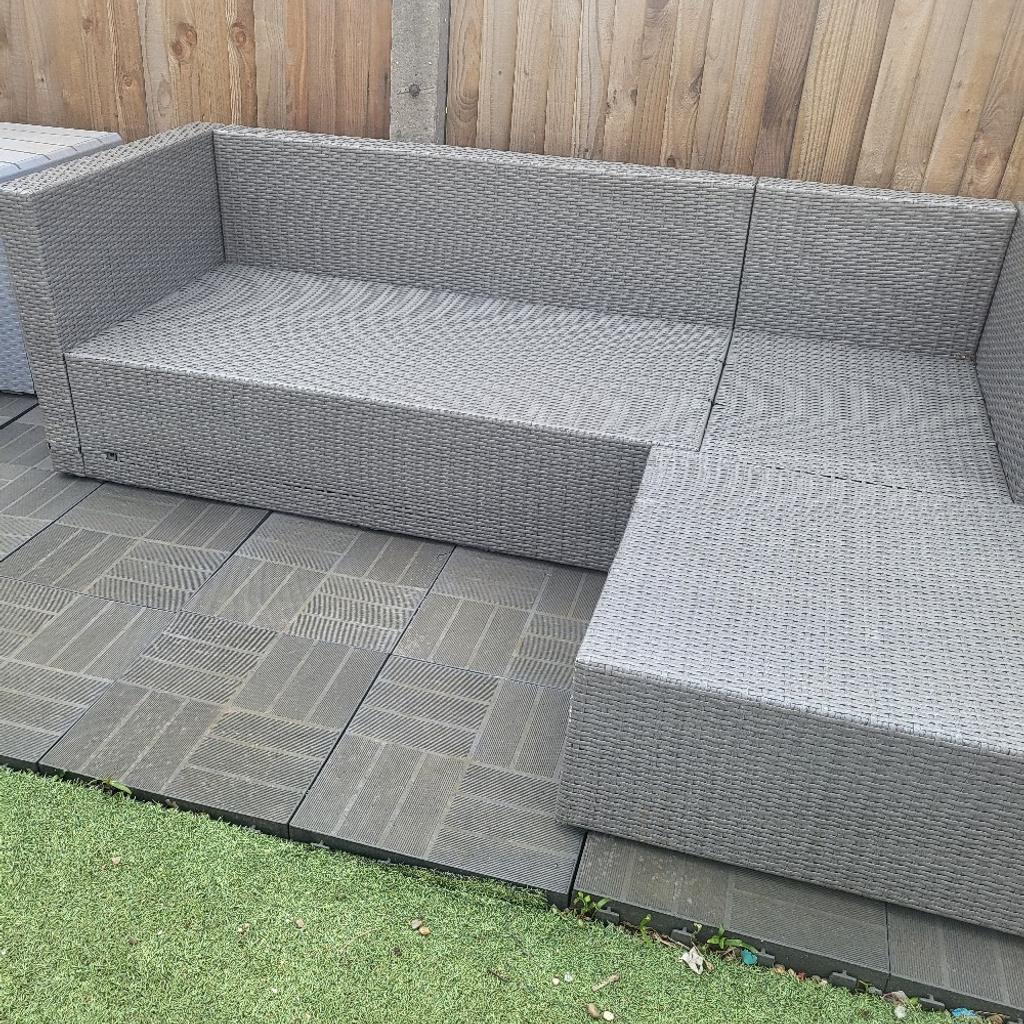 rattan garden sofa in B37 Solihull for £90.00 for sale Shpock