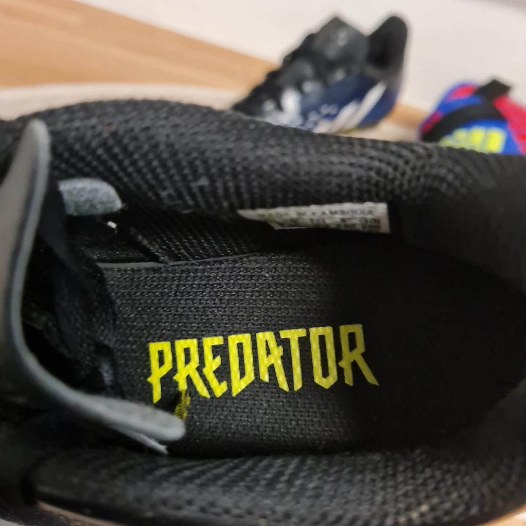 adidas Predator
Nur paar mal getragen

inkl. Schienbeinschoner
