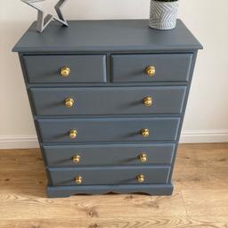 solid wood pine drawers
beautiful meridian grey with gold handles 
very heavy 
dove tail joints solid bottom

height 103cm
width 81cm