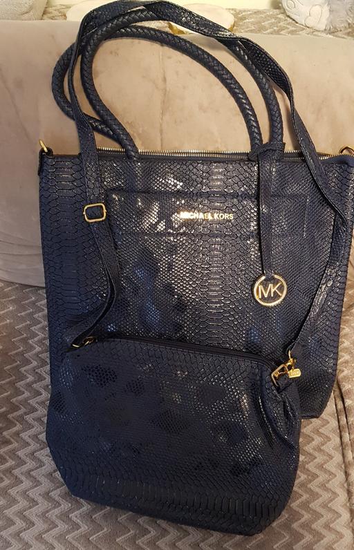 Buy & Sell Surrey Guildford - Photos for Set of 2 navy blue bags, NEW