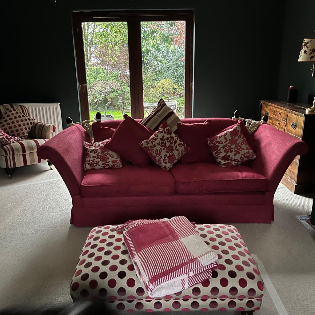 Laura Ashley Langham 2 seater large sofa in Doncaster for £380.00 for