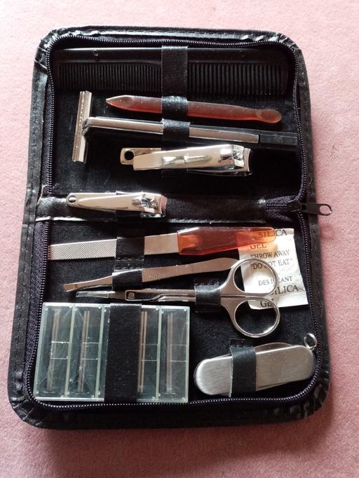 Buy & Sell West Yorkshire Kirklees - Photos for New gents grooming set