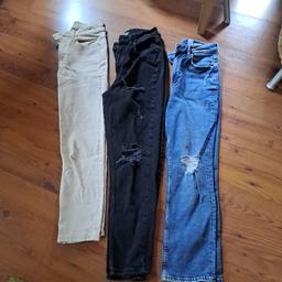 1 Jeans beige-Primark,1 Jeans blau straight high waist ankle lenght,1 jeans schwarz-Primark    5€ /Hose ,Selbstabholumg o.Versand,wobei der Käufer das Porto bezahlt