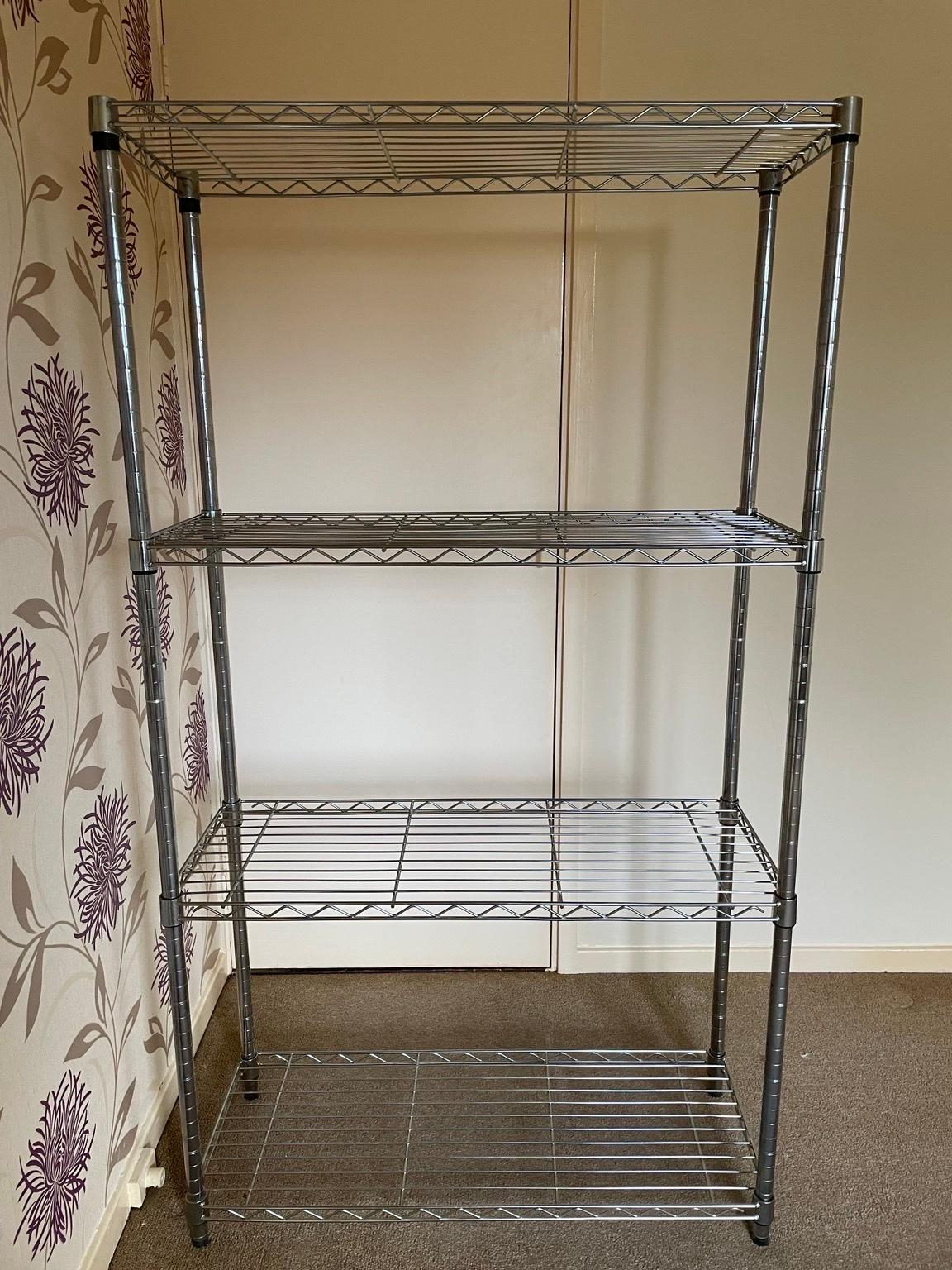 Metal rack in WS3 Walsall für £ 5,00 zum Verkauf | Shpock AT