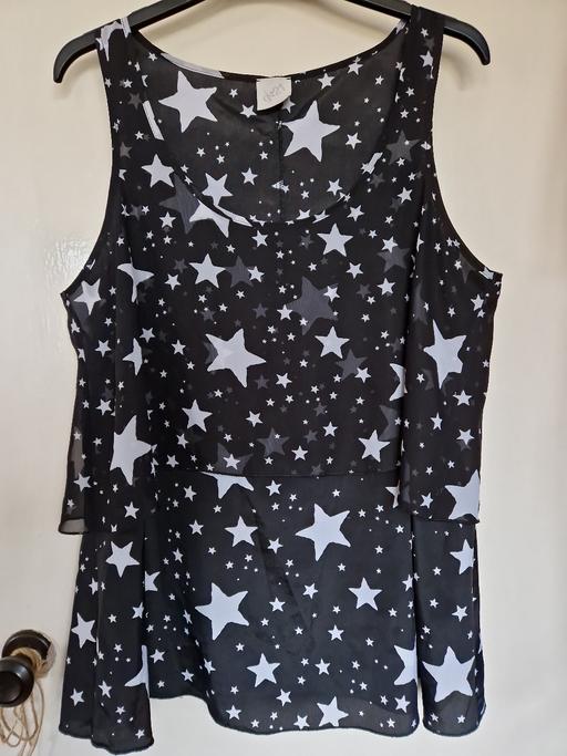 Buy & Sell Leicestershire Oadby and Wigston - Photos for (12) Ladies top