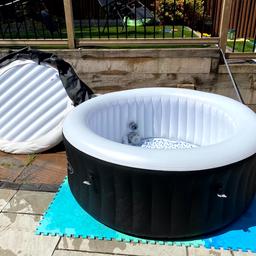 #summersale

Official Lay Z spa Miami hot tub
Fully working
Full bubbles
With working filtration
Heat and maintains temperature
Comes with heat pump, cover and spa