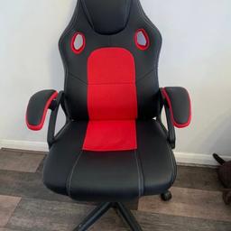 Comfortable Play haha.Gaming chair
Office chair Swivel chair Computer chair Work chair Desk chair Ergonomic Chair Racing chair Leather chair PC gaming chair (Red)
Excellent condition
Pick up only