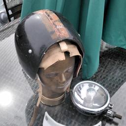 please read carefully before buying
the spot light in the photo is not included you get the helmet only
helmet Sold as seen when collected used garage clear out find
Old jet conker helmet needs restoration
ideal restoration project for the right buyer
gold head not included
come and take a look with no obligation Cash on collection only Birmingham b26 within three days or relisted
no postage
 no returns
no offers please