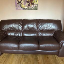 Excellent quality sofa from dfs
Excellent condition
Do have the 2seater that matches but more worn has always used this one