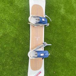 Verkaufe Snowboard Made in USA inklusive Burton Bindung Freestyle B.
Das Brett benötigt vor der nächsten Nutzung einen Kanten Service ist aber sonst völlig Ok.
Eine Schnalle ist abgebrochen bzw. angerissen und müsste ggfs. getauscht werden.