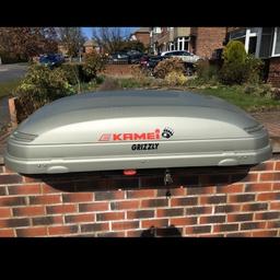 Excellent large roof box.
in Good Condition
900mm wide, 1500mm length,