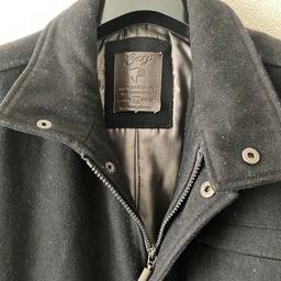 Lovely winter coat
55% wool, fully lined 
Excellent condition 
2 front side pockets and top pockets with press stud fastening
Zip coat with press studs
2 inside pockets, one with zip
Very smart jacket