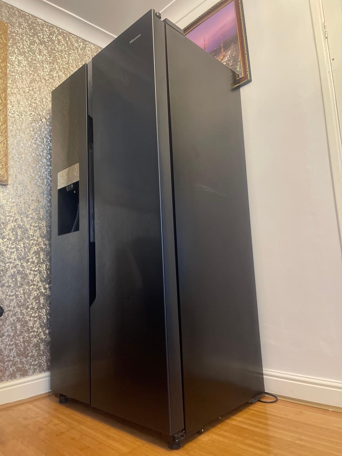 Hisense Fridge Freezer AmericanStyle in NG7 Nottingham for £400.00 for